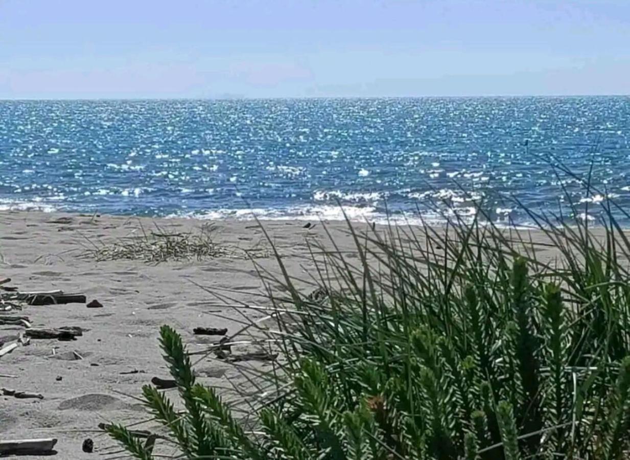 Lovely House Near The Beach Torre del Lago Puccini Luaran gambar